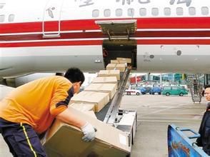 上海空港六路EMS清關與機場代理報關服務 價格與打包服務解析